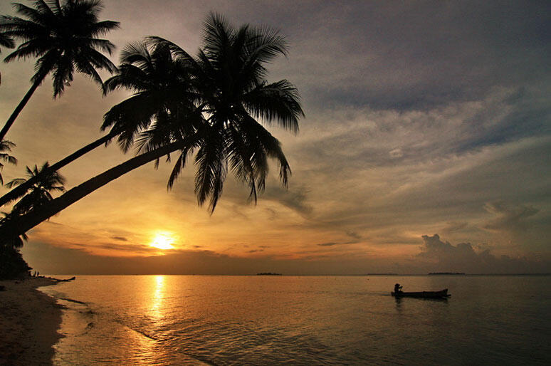 Pesona Wisata Pulau Karimun jawa