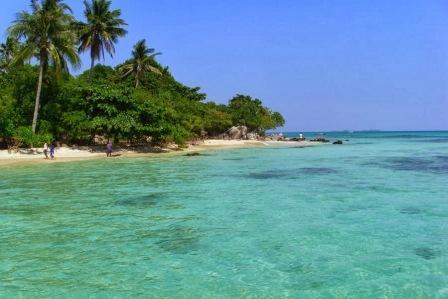 Pesona Wisata Pulau Karimun jawa