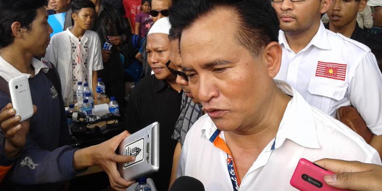 Yusril Akan Surati Panglima agar TNI Tak Dilibatkan dalam Penertiban