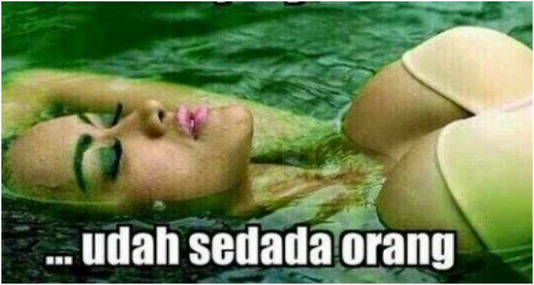 Tolong! Rumahnya di Kemang Kebanjiran, Wanita Emas Butuh Perahu untuk Evakuasi