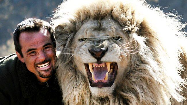 Kevin Richardson - Sang Penakluk Singa Buas - PIC