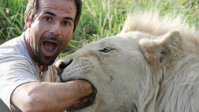 Kevin Richardson - Sang Penakluk Singa Buas - PIC