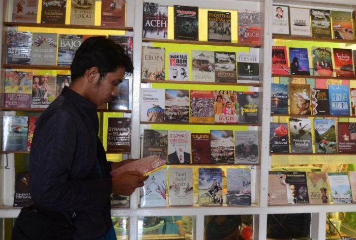 Hari buku dan minat baca yang memprihatinkan