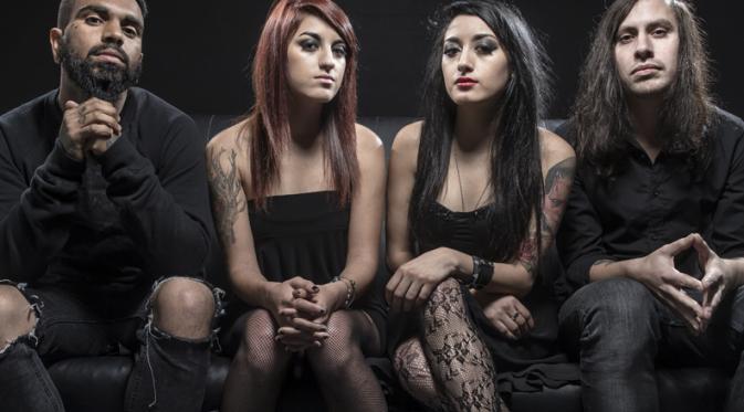 10 Cewek Metal Terseksi Sedunia
