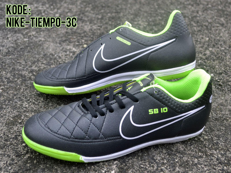 Sepatu Futsal KW 1 dan Super Bagus dan Berkualitas