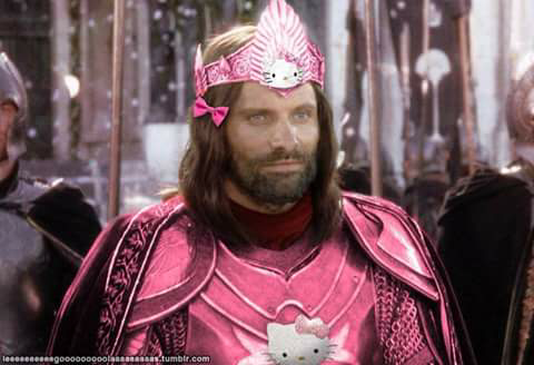 Penampilan ketika para karakter dalam film super hero di dandani dengan serba pink