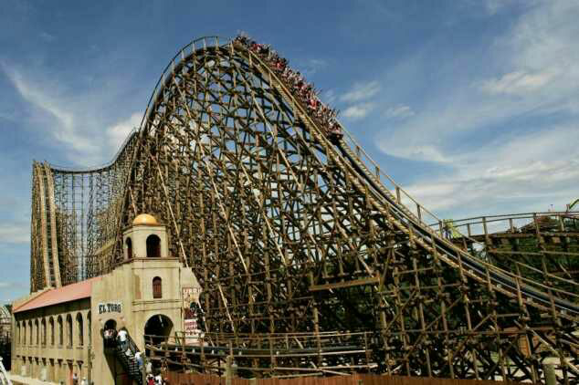 Roller Coaster Paling Greget di Belahan Dunia