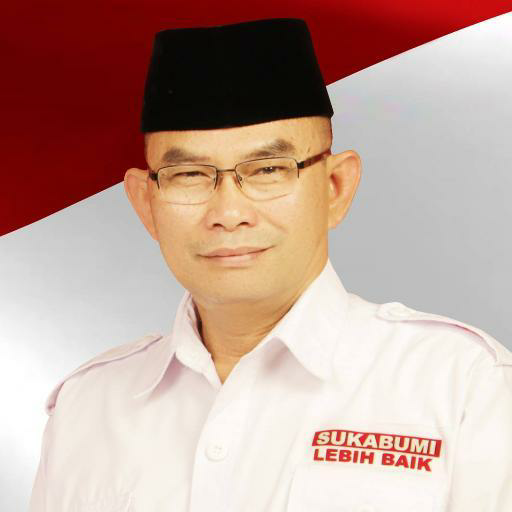 Warga Cibuntu Harus Seberangi Sungai dengan Ban untuk Pergi ke Sawah