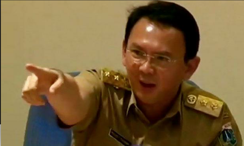 (Pemimpin Teladan) Ahok pecat pegawai malas ditempat!