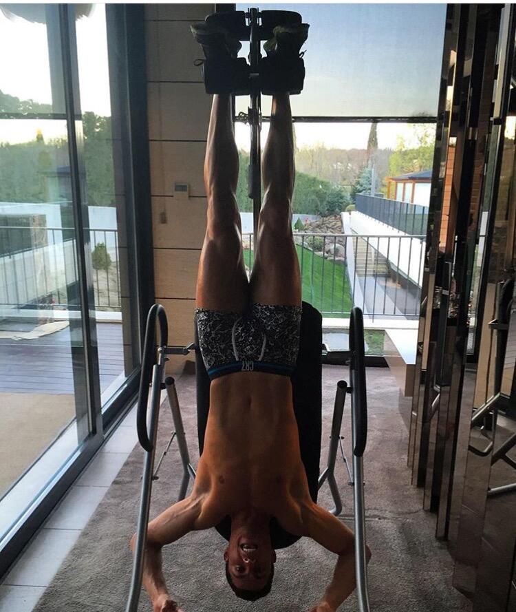 CR7 : ROAD TO CHAMPION