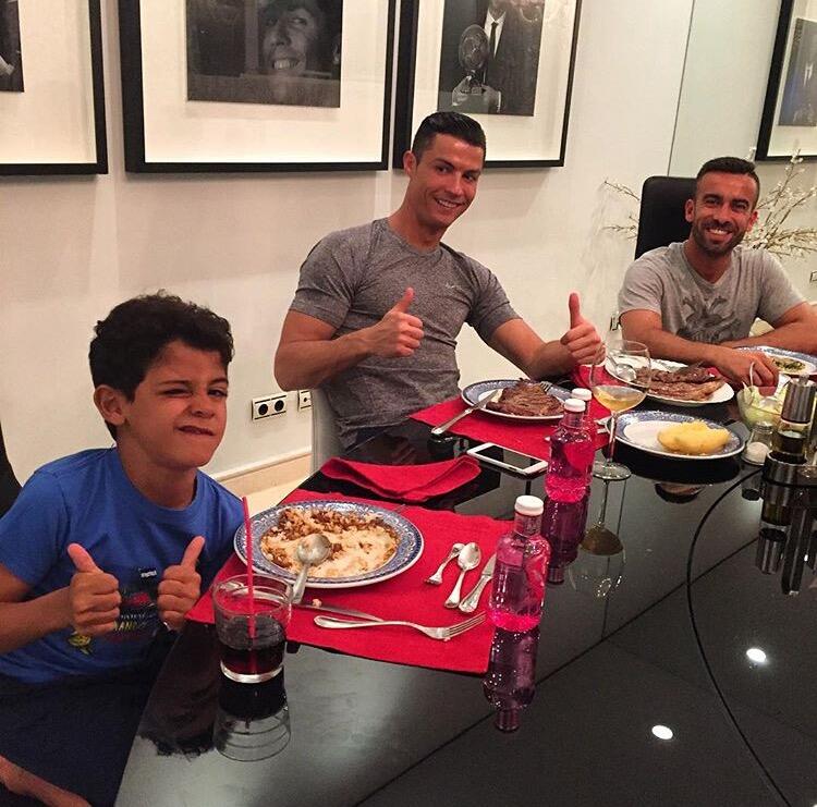 CR7 : ROAD TO CHAMPION