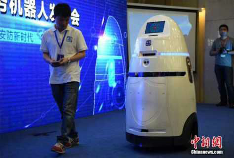 Anbot Robot polisi dari china gan.!!!