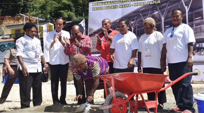 Jokowi: Biar Cantik, Mama-mama Papua Jualan Pakai Celemek