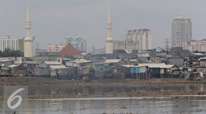 Masih Banyak Pemukiman Kumuh di Waduk Pluit