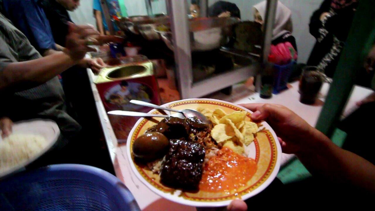 Nasi Uduk Betawi Bang Udin Pakai Jengkol di Rawa Belong - Jakarta Street Food