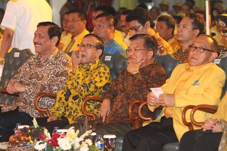 Akbar Tandjung Tak Setuju Pungutan Rp1 Miliar Caketum Partai Golkar