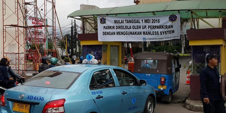 Lulung Sebut Pengelola Parkir di TIM Dulu Bukan Perusahaannya