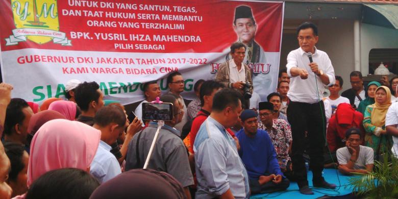 Yusril Merasa Difitnah di Media Sosial