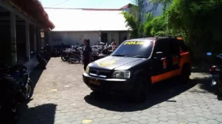 Ketahuan Hamil Bunga Malah Disuruh Sang Pacar Makan Nanas Banyak-banyak