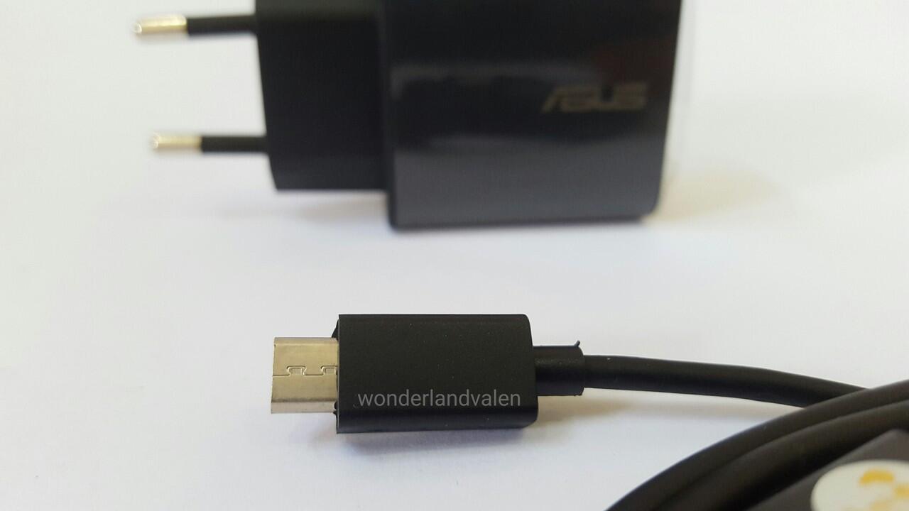 terjual asus travel adaptor charger kabel data asus terjual asus travel adaptor charger kabel data asus