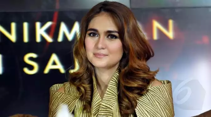Luna Maya: Sadar Tak Setenar Dulu