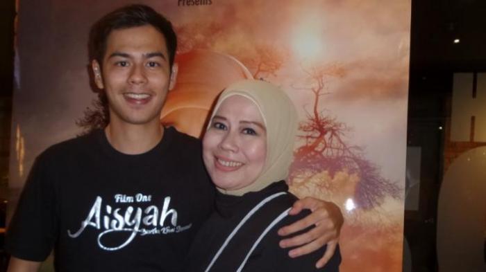 Cerita Putra Artis Dewi Yull yang Magang di Kantor Ahok