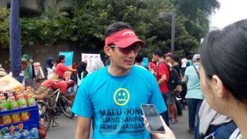Sandiaga Uno Blusukan ke Pasar Tradisional