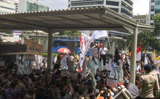Warga Minta KPK Jadikan Ahok Tersangka Kasus Sumber Waras