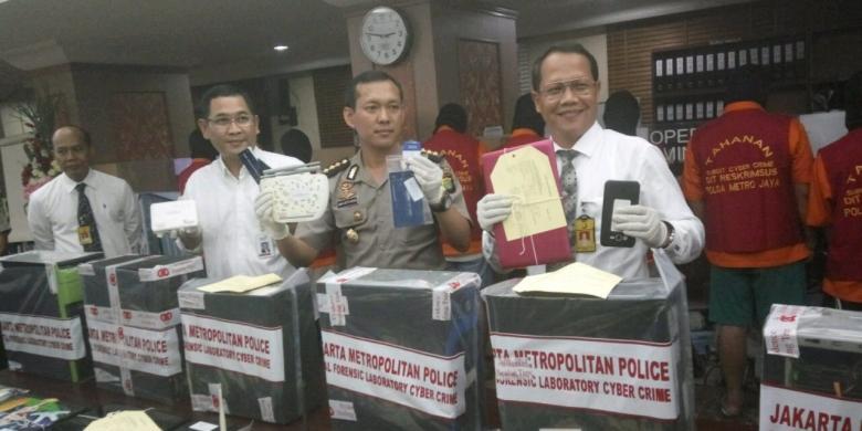 Polisi Ringkus Pembobol &quot;Banwidth&quot; Internet yang Rugikan Telkom RP 15 Miliar