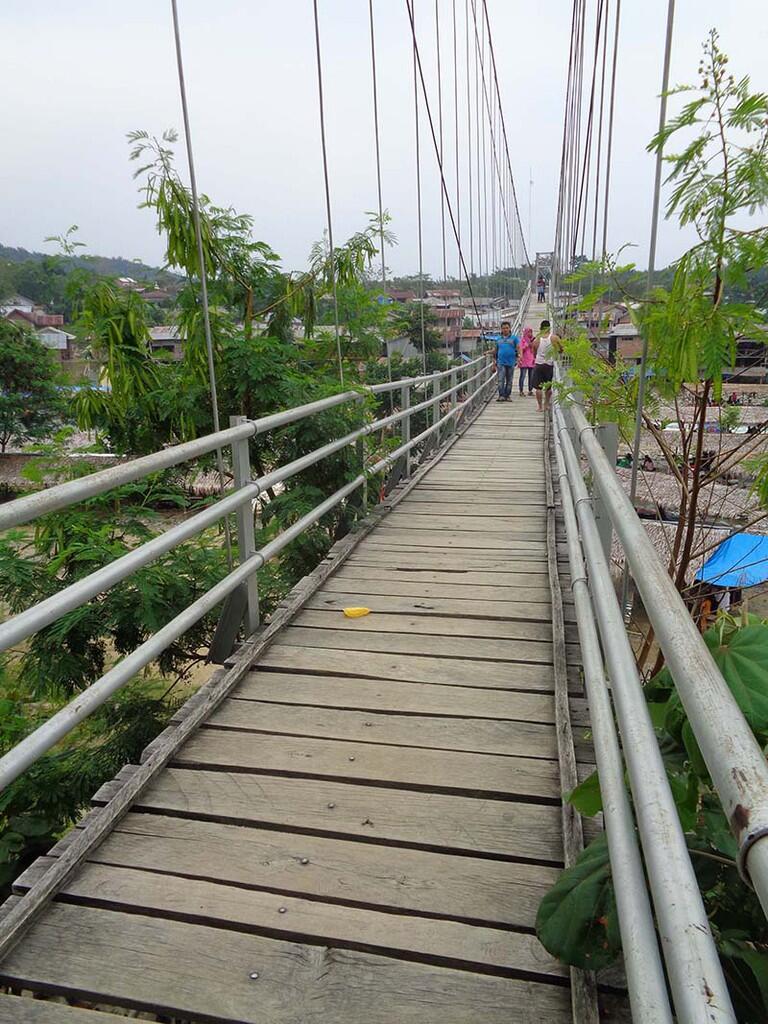Bukit Lawang (sungai dan primata)