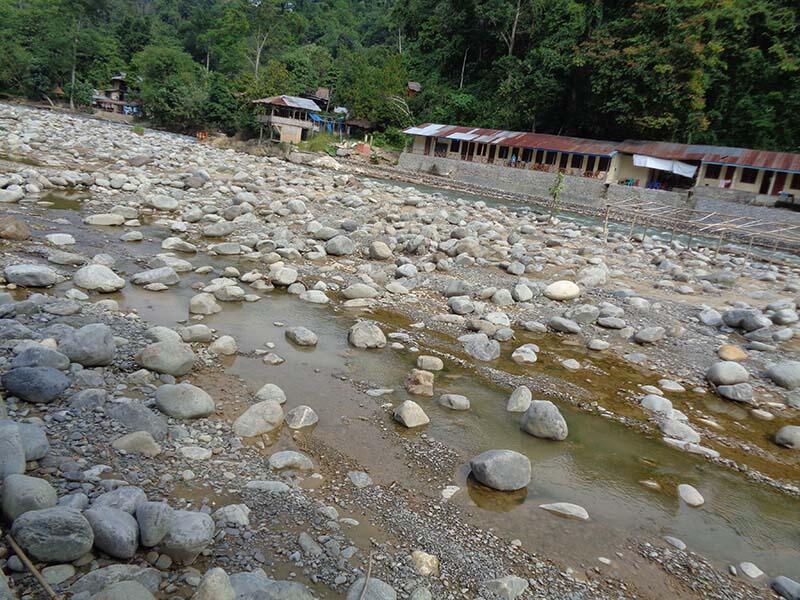 Bukit Lawang (sungai dan primata)