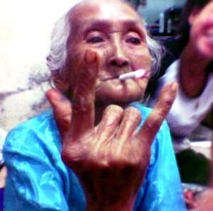 gue bisa bikin cerita dari gambar gogel, lu bisa kagak brur?.....
