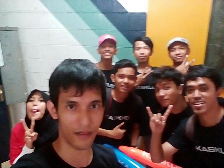 Pengalaman Seru Nobar Djarum Sirkuit Nasional Jakarta bareng agan dan sista Kaskus