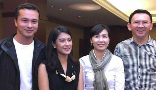Tampang Veronica Tan Ketika Ahok Selfie Bareng 'Cinta' AADC2