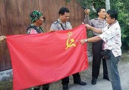 Telepon Kapolri & Panglima TNI, Jokowi minta tak ada sweeping PKI