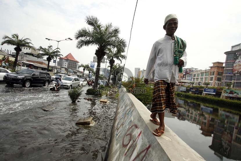 &#91;+Gambar&#93; 14 Tahun Lagi Jakarta Tenggelam, Ini Cara Mencegahnya.