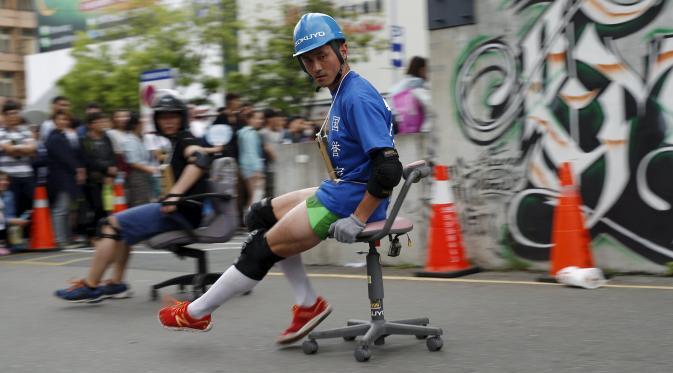 Lucunya balapan dengan kursi kantor di Taiwan