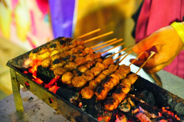Encep, si Gegeber bakso Bakar
