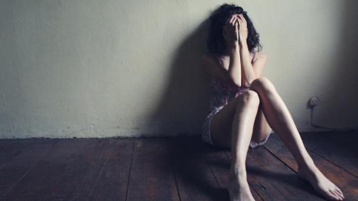 4 Lelaki Perkosa Gadis di Toilet Sekolah Lalu Merekamnya