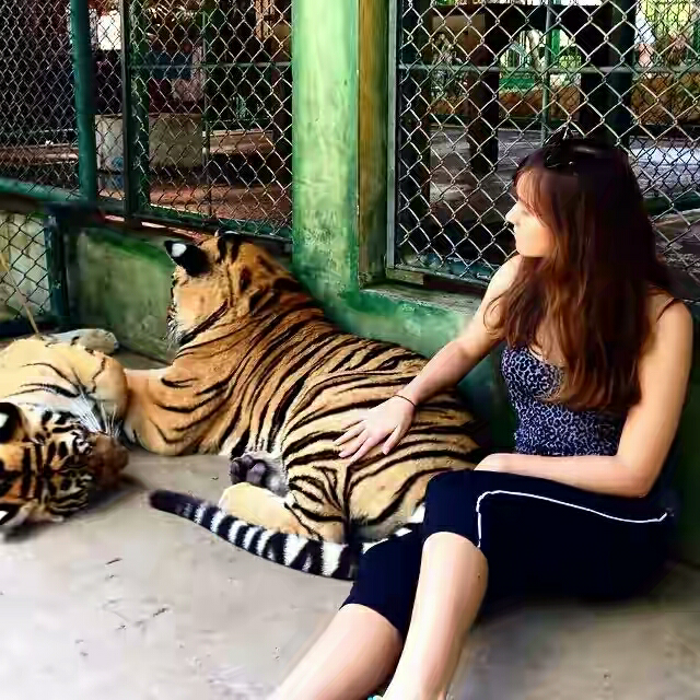 6 Kesederhanaan Sarah Noon yang Bikin Rio Jatuh Hati