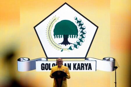 Aburizal Pastikan Tak Ada Matahari Kembar di Partai Golkar