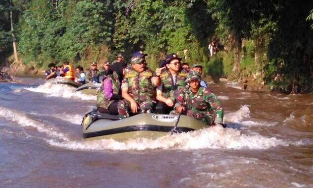 Ahok Berencana Hidupkan Kembali Waterways