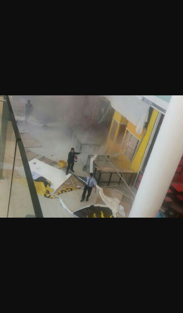&#91;breaking news&#93; Polisi : Ledakan Di Mall Gandaria City akibat........