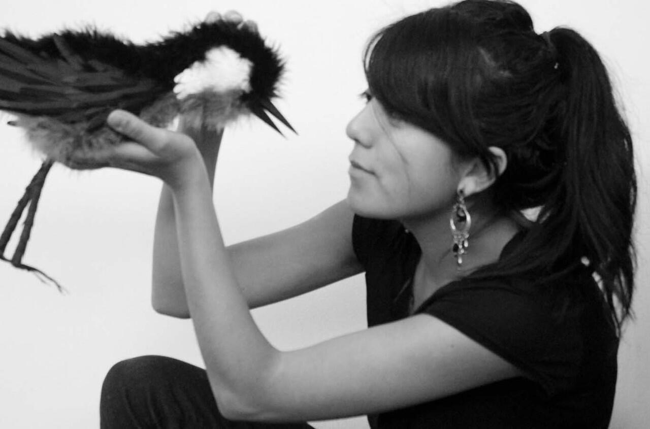 Seniman Wanita ini Membuat Burung Dari Kertas