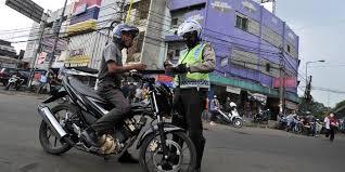 5 Kasus Razia Bodong yang Dilakukan Oknum Polisi Ini Bikin Gemes Para Pengguna Jalan