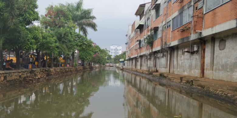Ahok Ingatkan Warga, Denda Buang Sampah di Sungai Rp 5 Juta