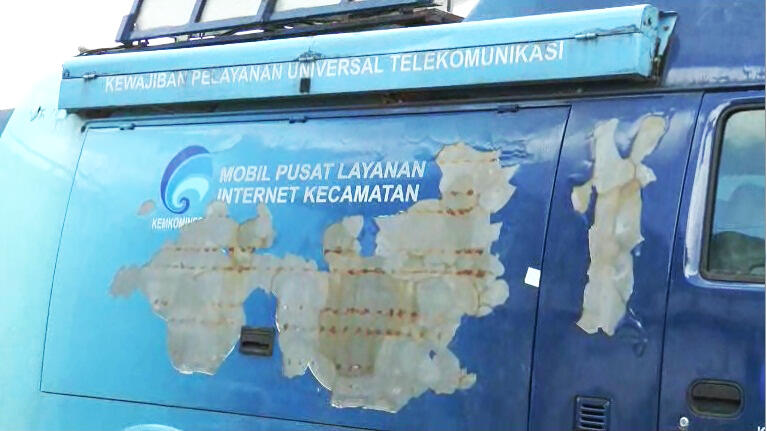 Dijual dijual dijual, &quot;61 MOBIL INI = UANG RAKYAT&quot;