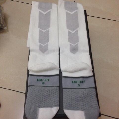 kaos kaki nike elite