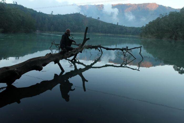 Kabut Tipis di Negeri Para Dewa