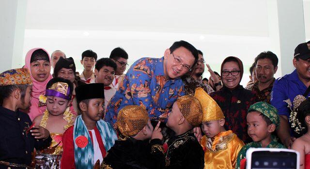 REAKSI Anak-Anak dan Para Ibu saat AHOK Resmikan RPTRA - 20 Mei 2016